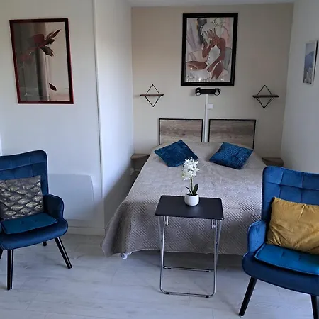 Coup De Coeur 3 Etoiles Terrasse Parking Wifi A 70 M Des Thermes דירה *